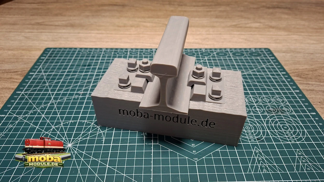 Modelleisenbahn – 3D Druck Schinenenstück mit Schwelle
